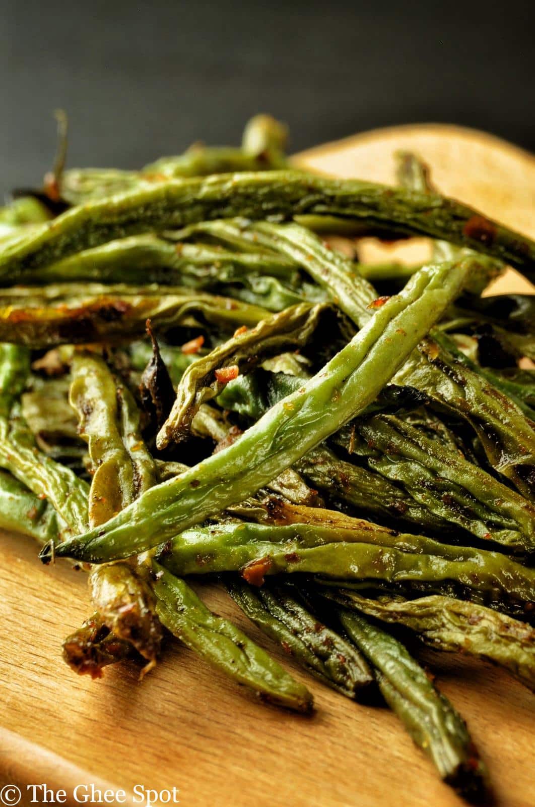 Delicious, crisp, and savory air fryer green beans